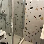 For 2 With Balcony Near Apartment