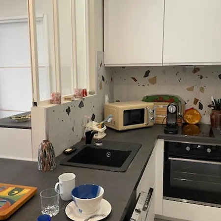 Apartment For 2 With Balcony Near *